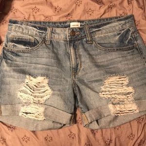 sneak peek M shorts , high wasted